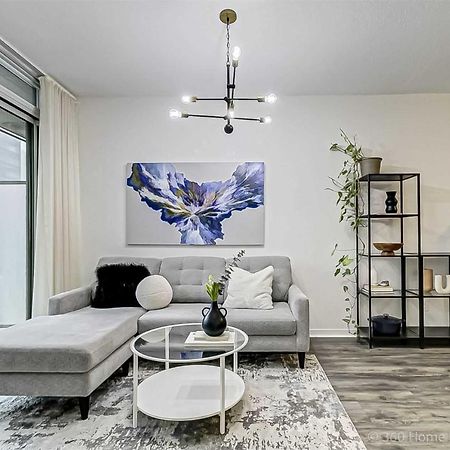 Prime Location - Stunning 2-Bdrm Condo Toronto Eksteriør bilde