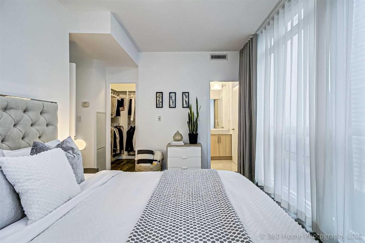 Prime Location - Stunning 2-Bdrm Condo Toronto Eksteriør bilde