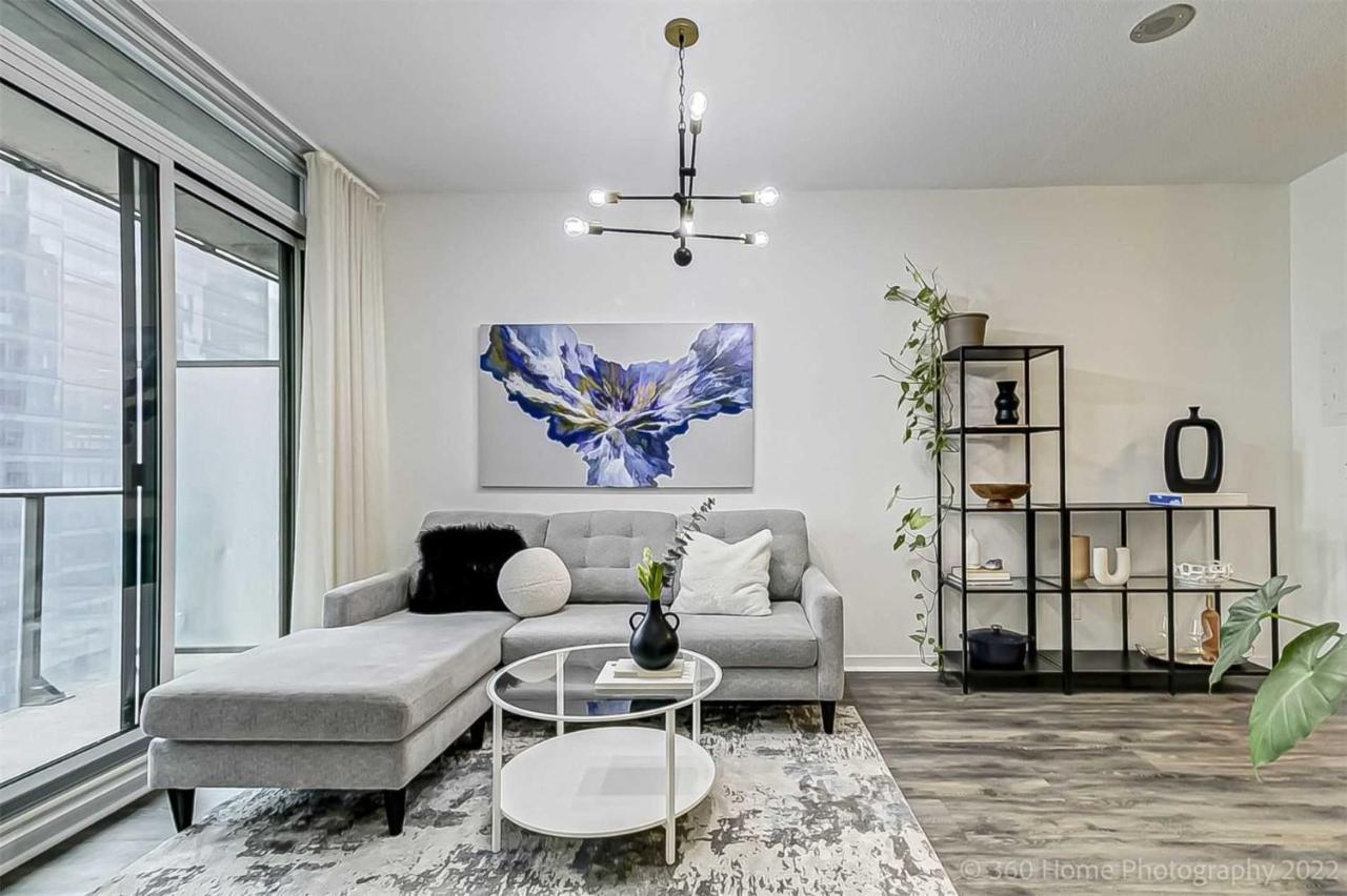 Prime Location - Stunning 2-Bdrm Condo Toronto Eksteriør bilde